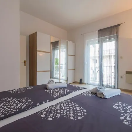 Miki Borik 扎达尔